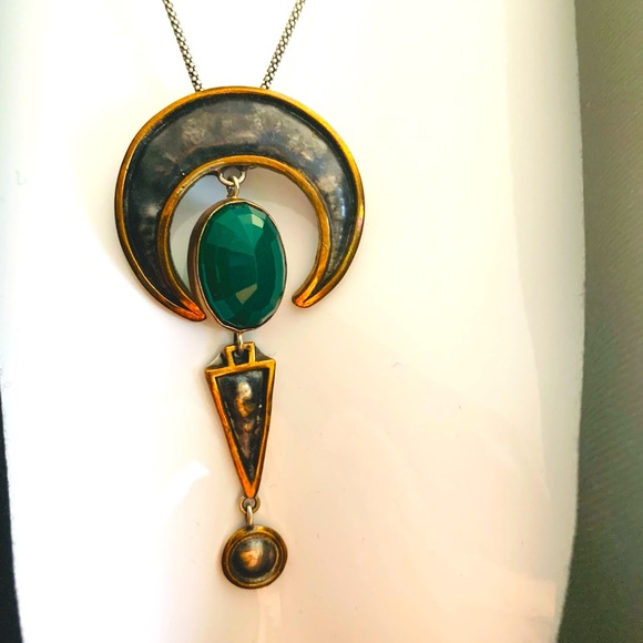 Lovely pendant necklace with dark green gemstone - Picture 2 of 4